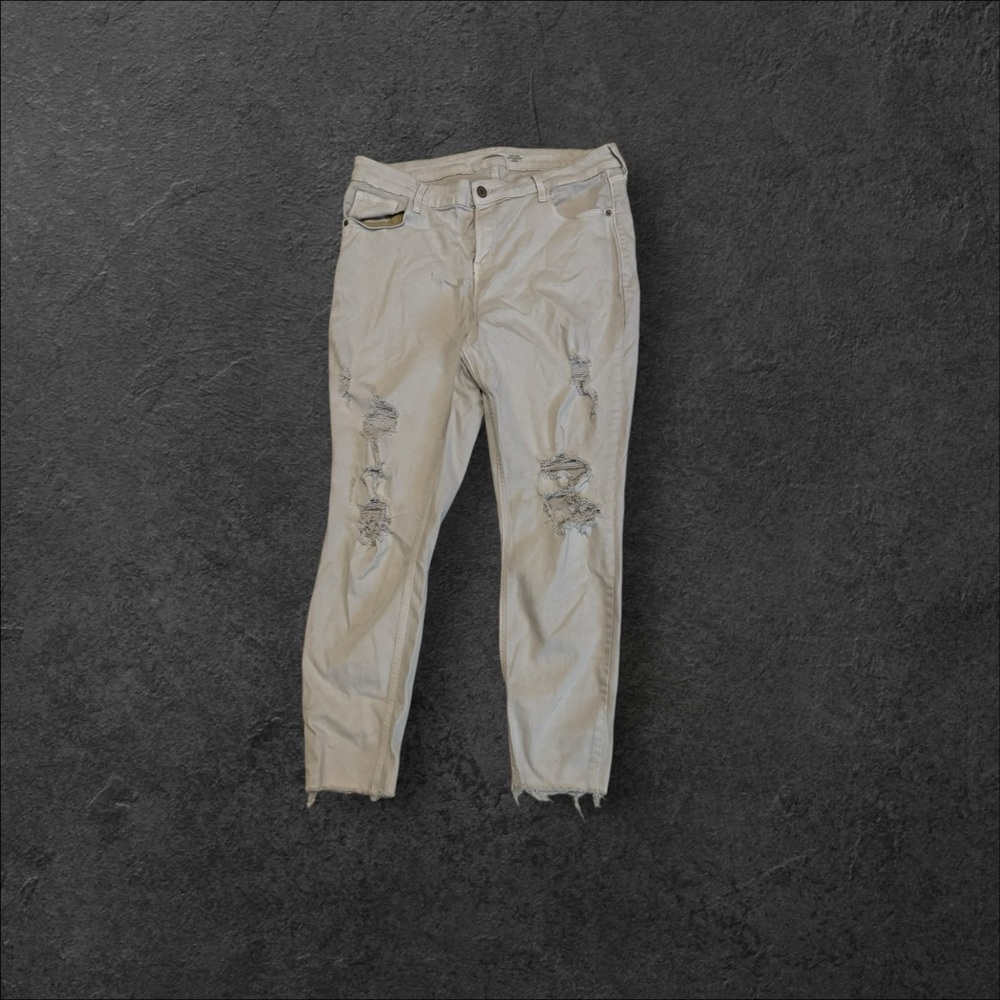 GAP White Super Skinny Ripped Jeans. Size 14. Women